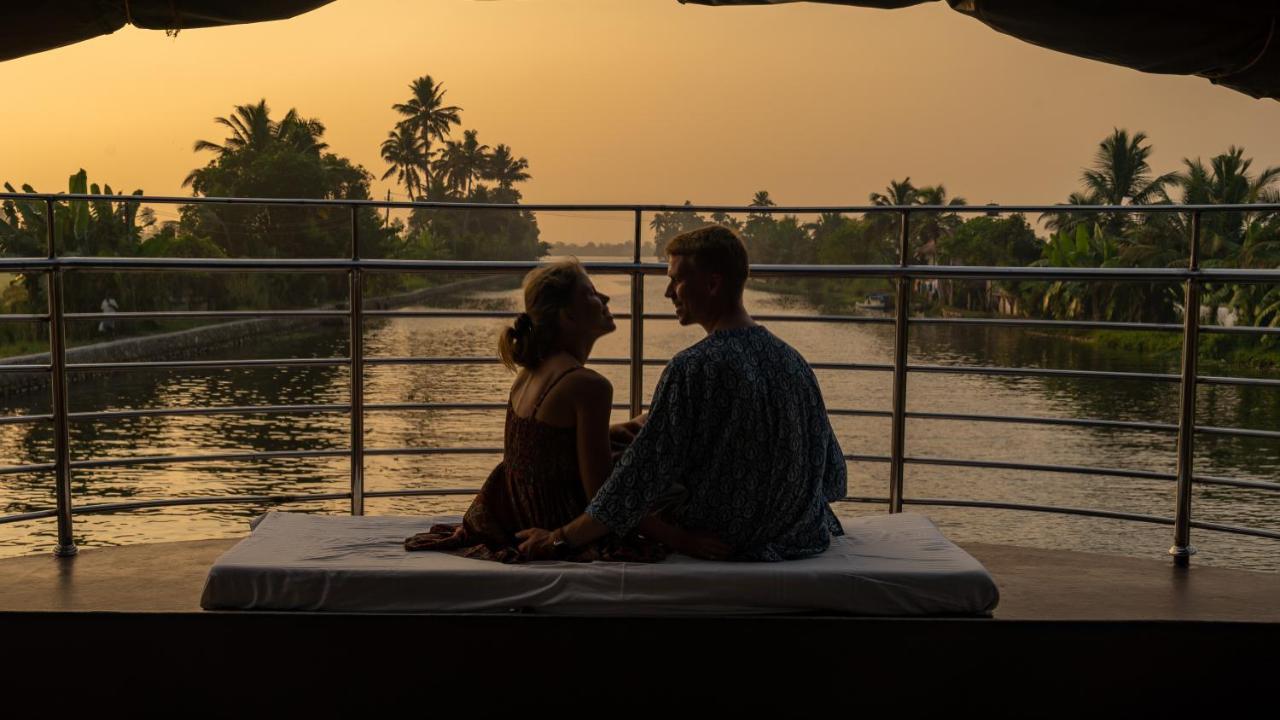 Kera Houseboats Alleppey Alappuzha Eksteriør billede
