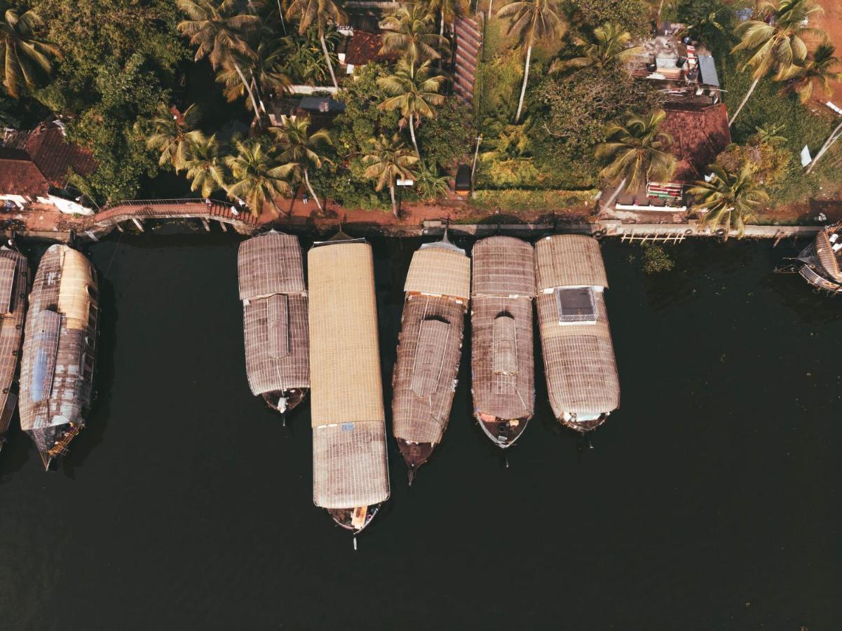 Kera Houseboats Alleppey Alappuzha Eksteriør billede