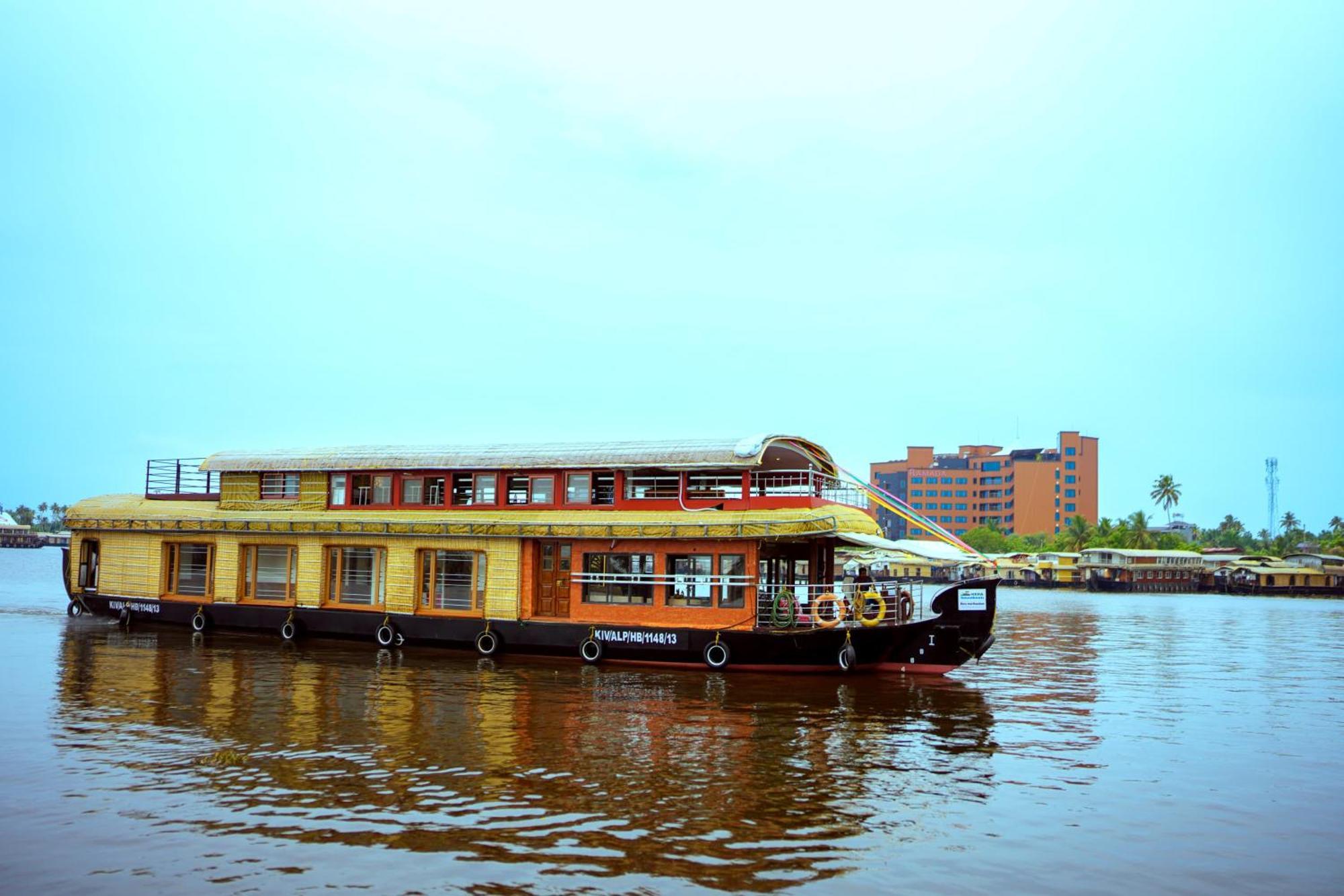 Kera Houseboats Alleppey Alappuzha Eksteriør billede