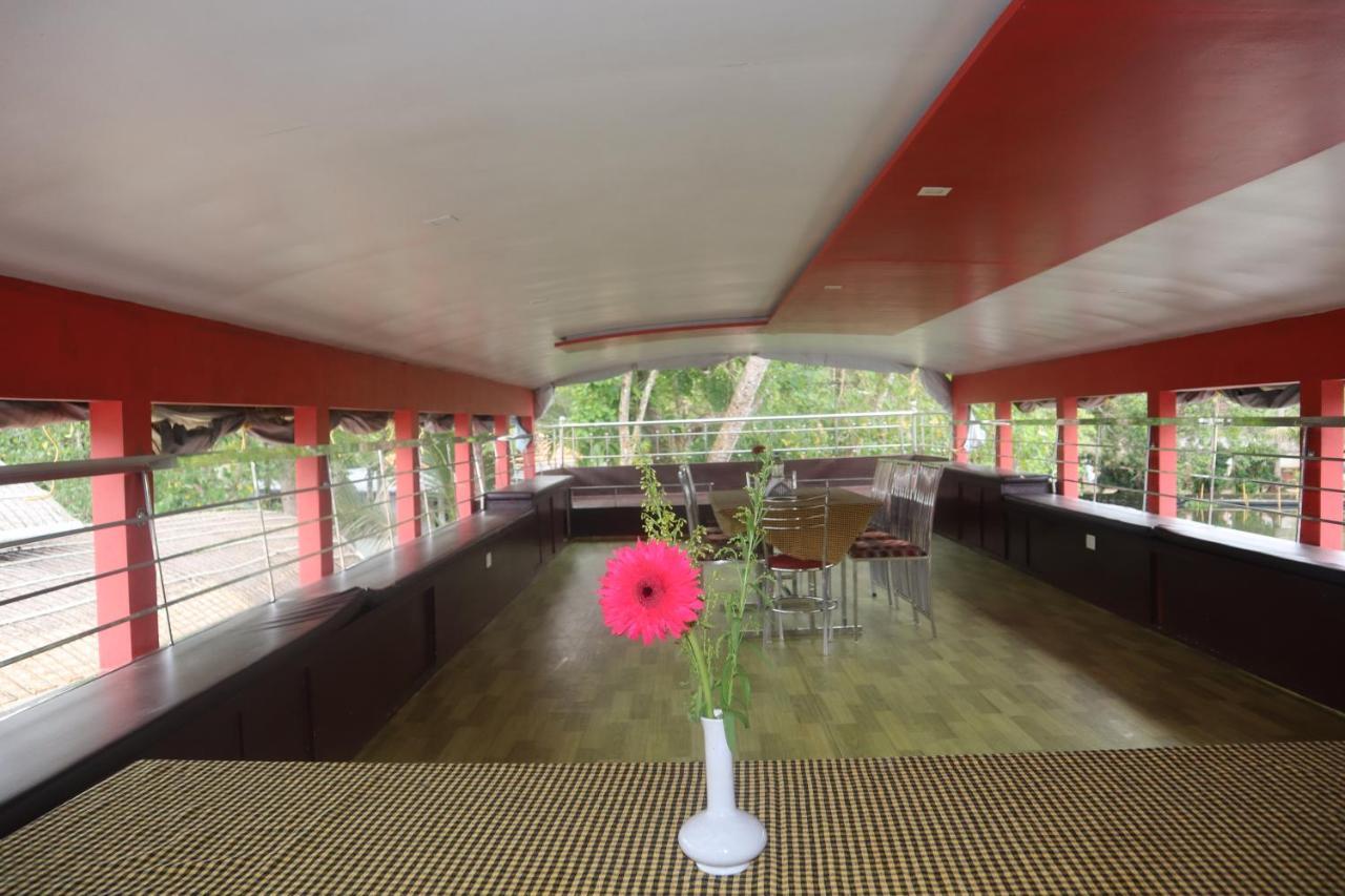 Kera Houseboats Alleppey Alappuzha Eksteriør billede